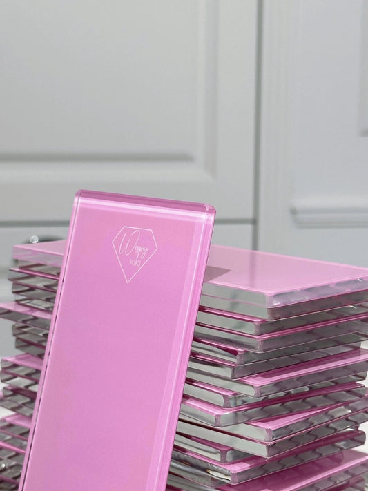 The Ultimate Lash Holder